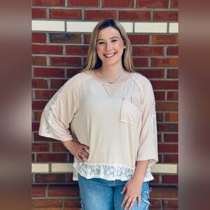 NEW POL Elegant Cream Lace Trim Women's Top,Sz Medium, NWT